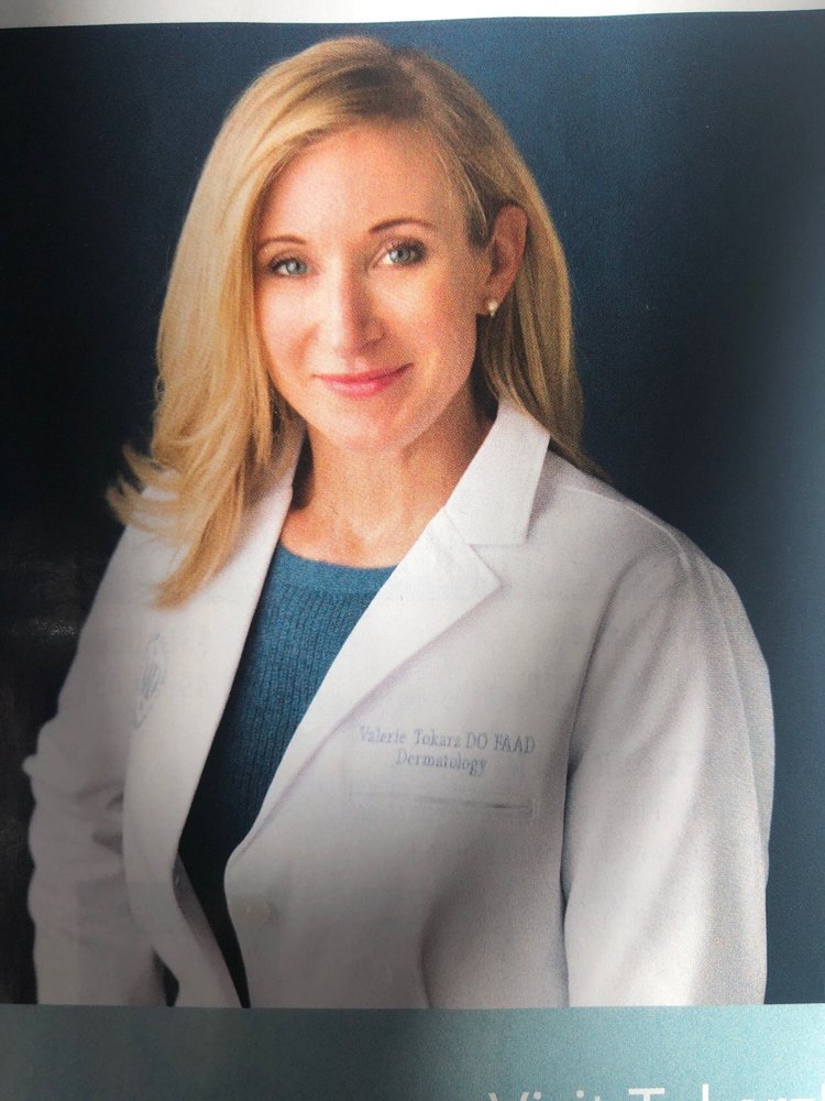 Tokarz Dermatology Logo