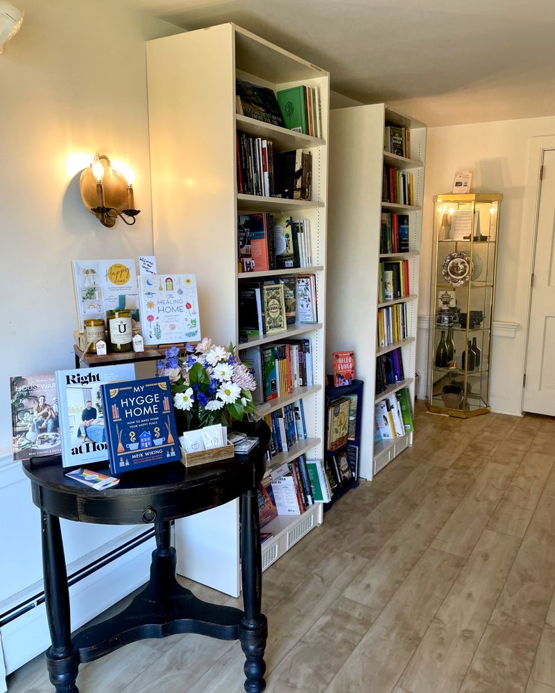 River Bend Bookshop Logo