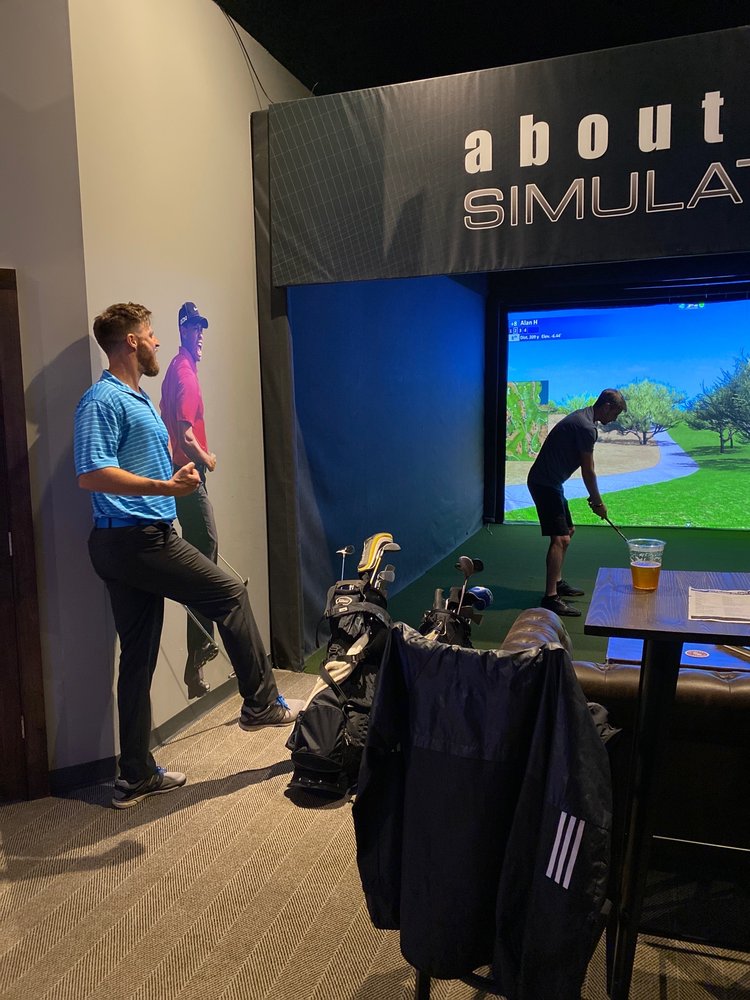 Oakwood Virtual Golf Logo