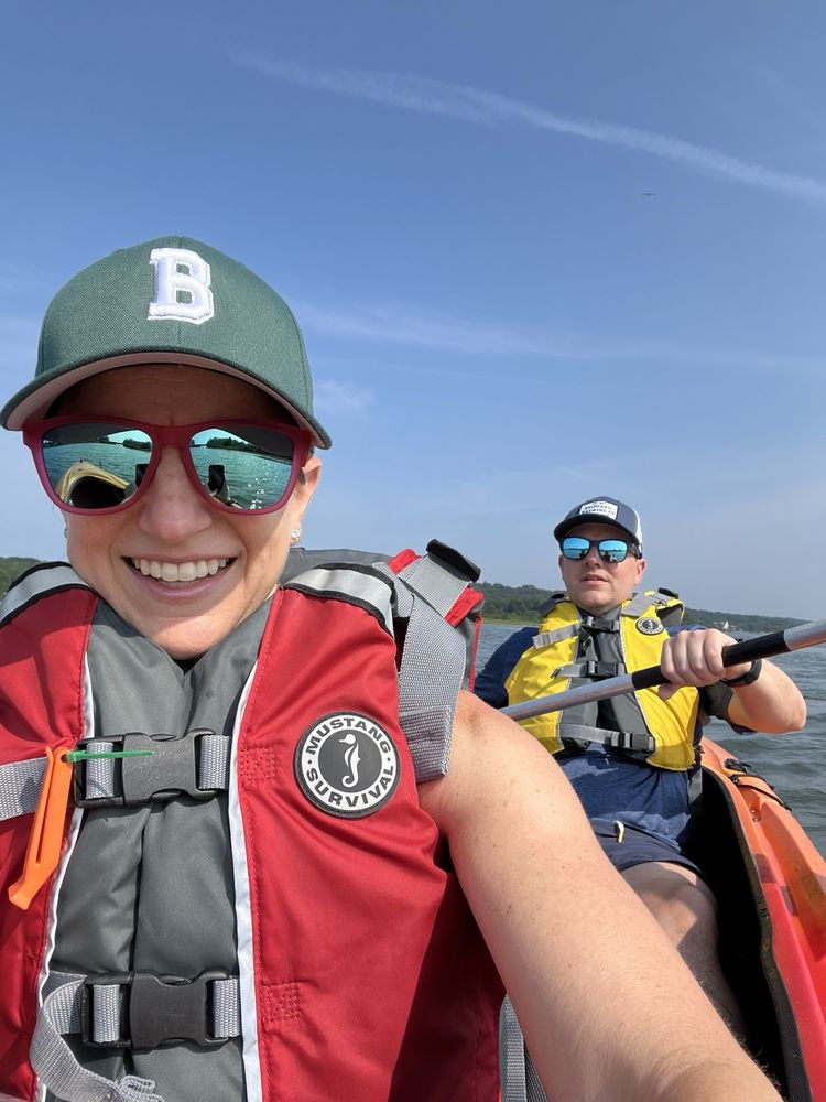 Narrow River Kayaks Logo