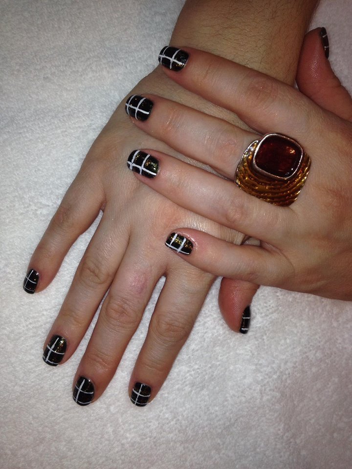 European Nails by Marcela Logo